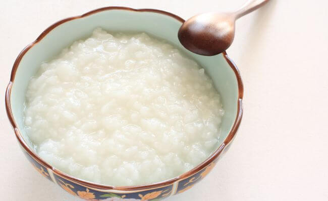 소화와 흡수가 빠르고 영양분도 많아 장염에 걸렸을 때 너무 오랫동안 단식하지 말고 쌀죽을 섭취하여 기력을 회복하는 것이 좋다.